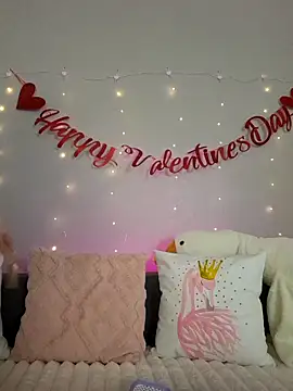 Evarey  online show from 02-19-26, 05:03