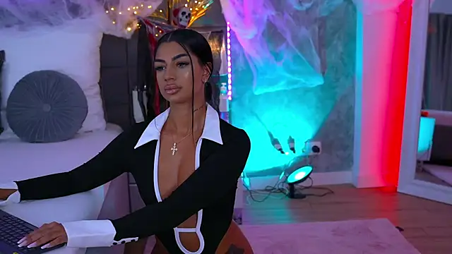 NatalieDelices online show from 10-22-25, 06:29