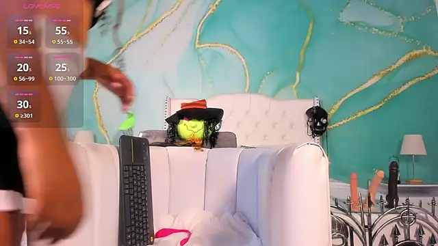 bbyalexxxa online show from 10-31-25, 12:06