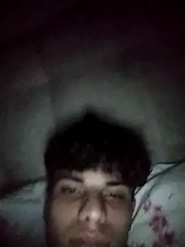 Snapshot of yusufsinss@xh chatting on 11-04-25, 01:05 yusufsinssxh online show from 11-04-25, 01:05