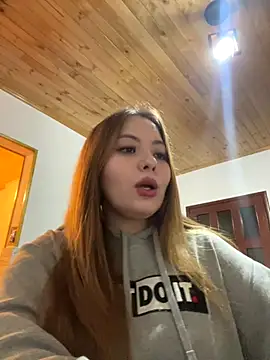 Snapshot of kattee_adams chatting on 11-07-25, 11:05 kattee adams online show from 11-07-25, 11:05