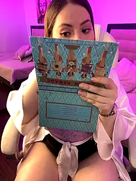 Snapshot of kattee_adams chatting on 11-29-25, 08:12 kattee adams online show from 11-29-25, 08:12