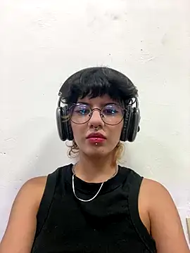 eva caos online show from 11-14-25, 06:28