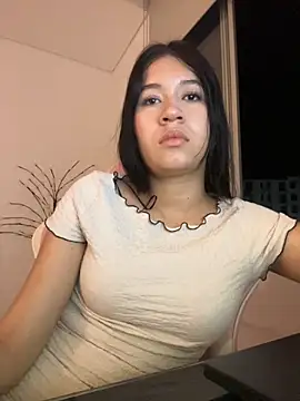 Snapshot of emi_star chatting on 11-18-25, 11:26 emi star online show from 11-18-25, 11:26