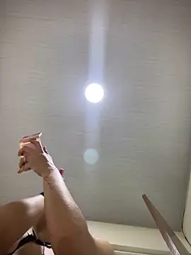 Snapshot of emi_star chatting on 02-10-26, 02:04 emi star online show from 02-10-26, 02:04