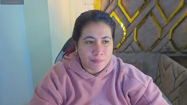 Addyy 02 online show from 12-19-25, 01:45