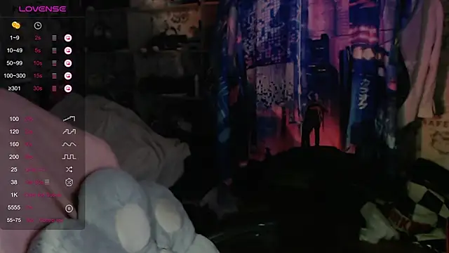 Snapshot of Dreamy_Red_Girl chatting on 10-12-25, 05:56 Dreamy Red Girl online show from 10-12-25, 05:56