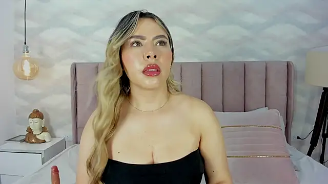 Snapshot of Katya_blonde chatting on 10-11-25, 12:26 Katya blonde online show from 10-11-25, 12:26