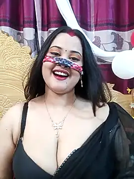 Beauty Queen Soniya online show from 02-19-26, 03:41