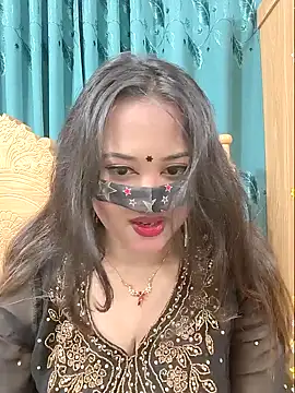 Beauty Queen Soniya online show from 04-07-26, 07:03