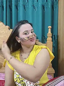 Beauty Queen Soniya online show from 06-07-26, 07:17