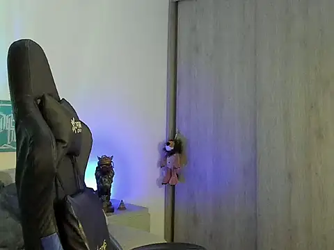 Dave-Max01 online show from 11-07-25, 03:06