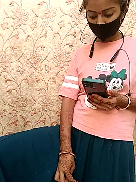 Snapshot of Payal_G chatting on 10-12-25, 10:14 Payal G online show from 10-12-25, 10:14