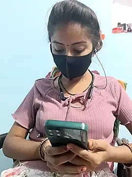 Snapshot of Payal_G chatting on 10-15-25, 04:29 Payal G online show from 10-15-25, 04:29