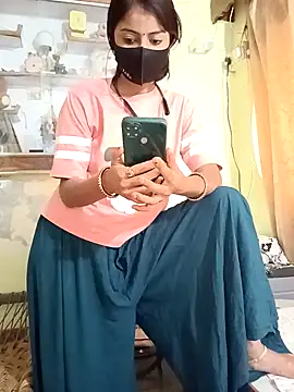 Snapshot of Payal_G chatting on 10-16-25, 11:22 Payal G online show from 10-16-25, 11:22