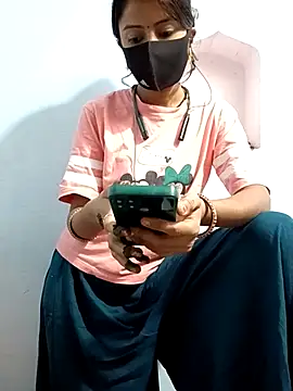 Snapshot of Payal_G chatting on 10-19-25, 10:16 Payal G online show from 10-19-25, 10:16