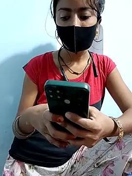 Snapshot of Payal_G chatting on 11-17-25, 04:35 Payal G online show from 11-17-25, 04:35