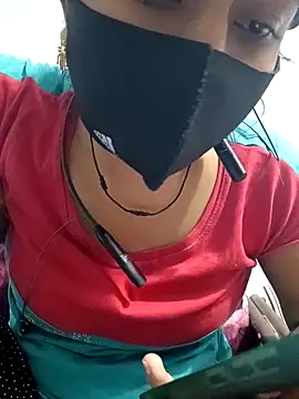 Snapshot of Payal_G chatting on 11-23-25, 04:01 Payal G online show from 11-23-25, 04:01