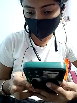 Snapshot of Payal_G chatting on 11-25-25, 03:28 Payal G online show from 11-25-25, 03:28