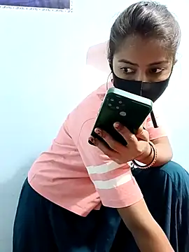 Snapshot of Payal_G chatting on 12-02-25, 04:46 Payal G online show from 12-02-25, 04:46