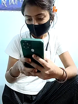 Snapshot of Payal_G chatting on 12-05-25, 03:59 Payal G online show from 12-05-25, 03:59