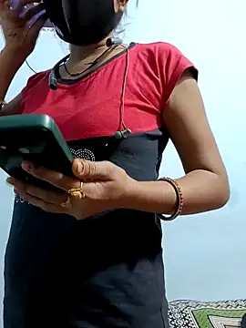 Snapshot of Payal_G chatting on 12-05-25, 04:03 Payal G online show from 12-05-25, 04:03