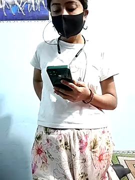 Snapshot of Payal_G chatting on 12-14-25, 01:44 Payal G online show from 12-14-25, 01:44