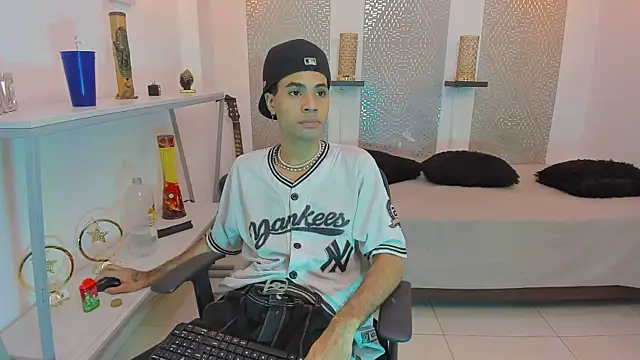 Snapshot of JacobBlackwell_ chatting on 11-14-25, 12:20 JacobBlackwell online show from 11-14-25, 12:20