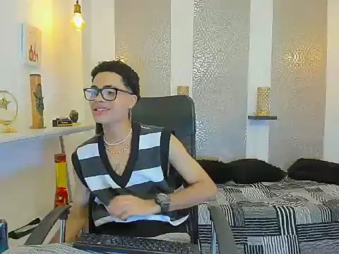 Snapshot of JacobBlackwell_ chatting on 11-19-25, 08:09 JacobBlackwell online show from 11-19-25, 08:09