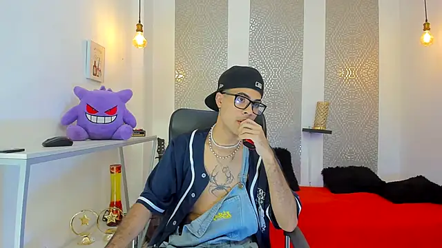 Snapshot of JacobBlackwell_ chatting on 11-22-25, 07:46 JacobBlackwell online show from 11-22-25, 07:46