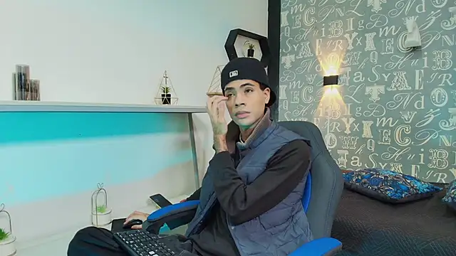 JacobBlackwell  online show from 01-08-26, 07:38