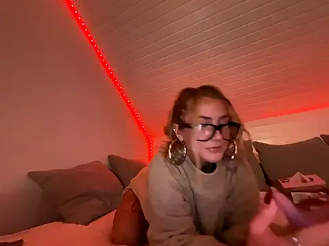 goddesemiiyy online show from 11-02-25, 07:27