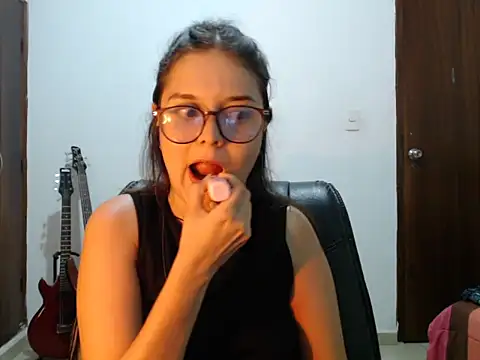CarlaLorez online show from 05-13-26, 02:42