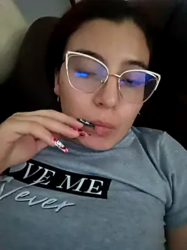 Snapshot of allison_mc chatting on 11-10-25, 08:19 allison mc online show from 11-10-25, 08:19