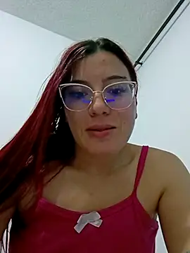 Snapshot of allison_mc chatting on 11-24-25, 05:29 allison mc online show from 11-24-25, 05:29