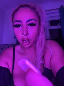 zara bellexx online show from 11-21-25, 12:10