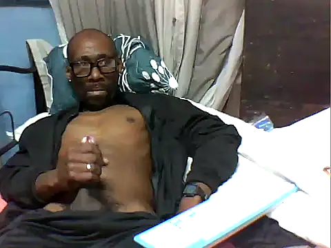 Toyboya6 online show from 06-11-26, 12:32