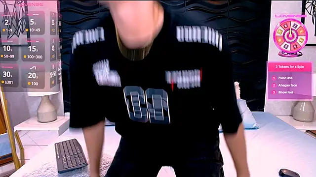 Snapshot of Alex_Millerss chatting on 10-10-25, 08:30 Alex Millerss online show from 10-10-25, 08:30