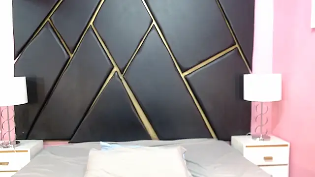 Snapshot of Alex_Millerss chatting on 12-04-25, 11:46 Alex Millerss online show from 12-04-25, 11:46