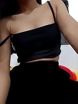 Snapshot of Sexynice_baby chatting on 10-29-25, 06:26 Sexynice baby online show from 10-29-25, 06:26