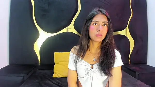 Mia clark18 online show from 11-08-25, 04:18