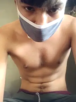 Snapshot of use_19 chatting on 11-18-25, 06:18 use 19 online show from 11-18-25, 06:18