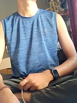 Snapshot of use_19 chatting on 11-22-25, 05:17 use 19 online show from 11-22-25, 05:17