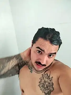 Snapshot of Peter2824 chatting on 10-15-25, 01:44 Peter2824 online show from 10-15-25, 01:44