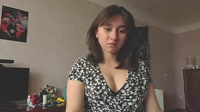 Snapshot of MiaLovelyOne chatting on 05-16-26, 10:36 MiaLovelyOne online show from 05-16-26, 10:36