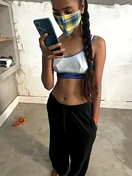 Snapshot of Rani_hot2 chatting on 10-11-25, 07:29 Rani hot2 online show from 10-11-25, 07:29