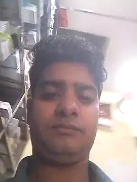 Snapshot of vermaankit0 chatting on 10-29-25, 05:42 vermaankit0 online show from 10-29-25, 05:42