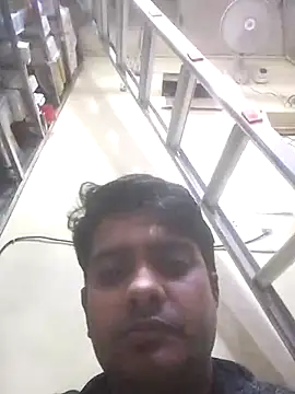 Snapshot of vermaankit0 chatting on 10-31-25, 11:11 vermaankit0 online show from 10-31-25, 11:11