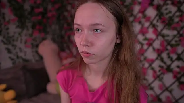 Petite Polly online show from 11-22-25, 06:07