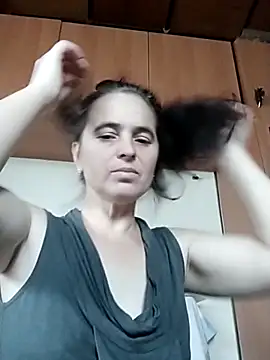 Snapshot of Ella-433 chatting on 11-20-25, 09:42 Ella-433 online show from 11-20-25, 09:42